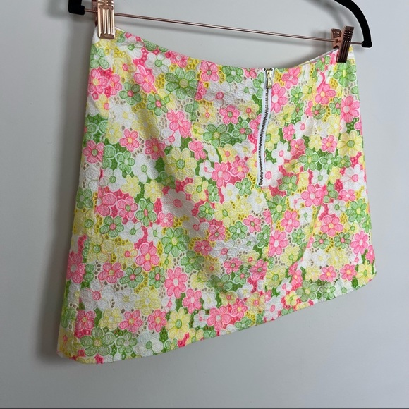 LILLY PULITZER FLORAL LACE MINI SKIRT SIZE 2 STYLE 48579W - Picture 16 of 16